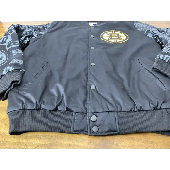 Starter NHL Boston Bruins Quilted Black Bombers Jacket Size XL NWT - Picture 2 of 14